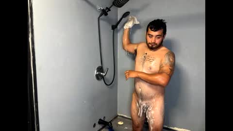 Snapshot of yungjefexsnowbunny chatting on 05-14-26, 06:09 YungJefe online show from 05-14-26, 06:09