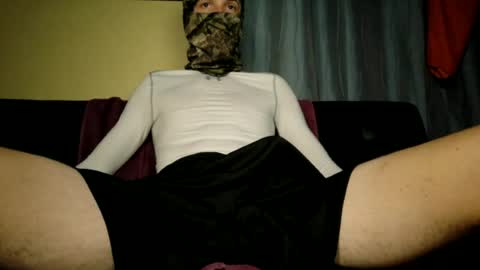 yungnhung_420 online show from 07-02-26, 06:19