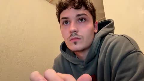 yungstudbev online show from 10-04-25, 01:36