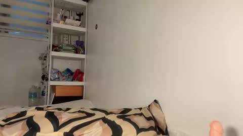 yuri online show from 11-23-25, 12:16