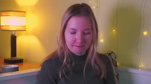 Snapshot of yuricazel chatting on 02-02-26, 08:02 Alesia online show from 02-02-26, 08:02