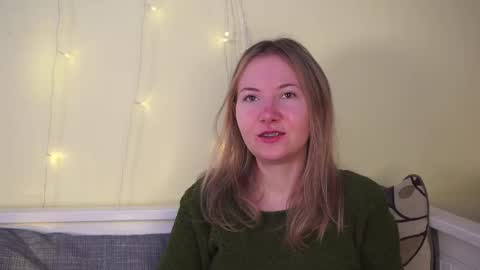 Snapshot of yuricazel chatting on 02-03-26, 07:13 Alesia online show from 02-03-26, 07:13