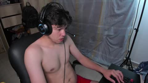 Snapshot of yurii_moody chatting on 12-13-24, 04:22 yurii_moody online show from 12-13-24, 04:22