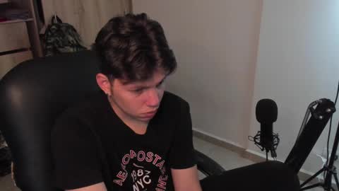 Snapshot of yurii_moody chatting on 01-22-25, 02:15 yurii_moody online show from 01-22-25, 02:15