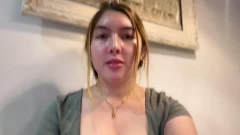 Snapshot of yurika_suckxx chatting on 12-28-24, 12:45 GODDESS SOFIA online show from 12-28-24, 12:45