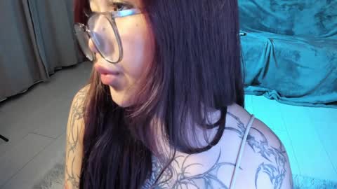 Hi My name Yuriko online show from 01-24-25, 05:53