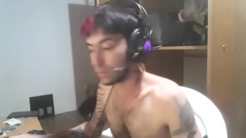 Yuumi online show from 10-20-25, 05:19