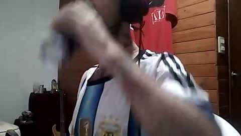 Yuumi online show from 04-12-26, 05:45