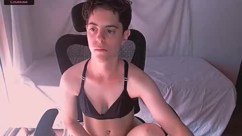 Yuyu online show from 02-15-26, 07:32