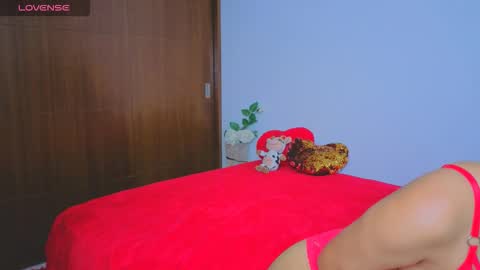 yuzii Im new to these pages so I hope you guys are kind to me. online show from 10-11-25, 09:57