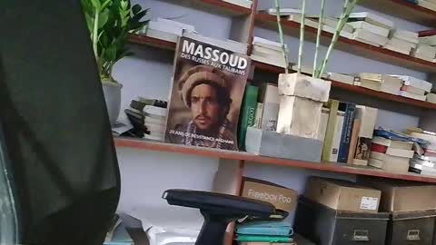 Snapshot of yvanbonar181018 chatting on 09-15-25, 09:31 yvanbonar181018 online show from 09-15-25, 09:31