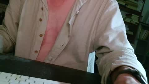 Snapshot of yvanbonar181018 chatting on 10-03-25, 03:14 yvanbonar181018 online show from 10-03-25, 03:14