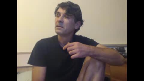 yvesstorm5 online show from 01-04-25, 07:44