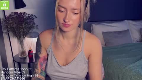 The Queen Bitch of the United Kingdom online show from 02-13-25, 05:37