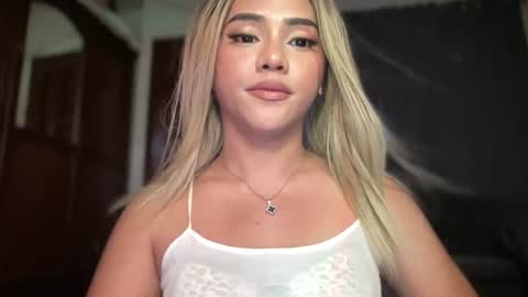 Snapshot of yvonne_guidotti chatting on 07-31-26, 06:51 Miss Cali online show from 07-31-26, 06:51