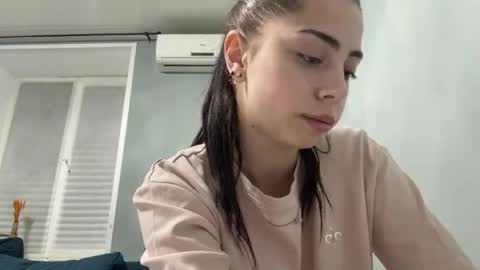 Lina online show from 06-02-26, 05:15
