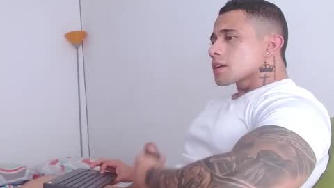 Snapshot of zac_colleng07 chatting on 12-29-24, 08:37 Zac Colleng online show from 12-29-24, 08:37