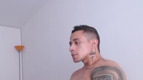 Snapshot of zac_colleng07 chatting on 01-31-25, 09:05 Zac Colleng online show from 01-31-25, 09:05