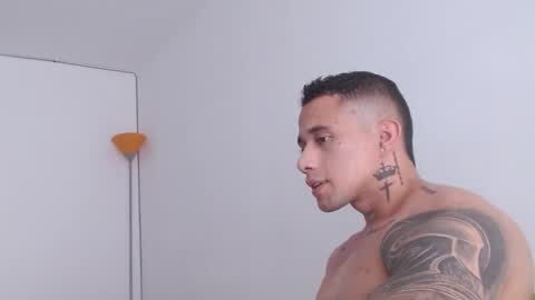 Snapshot of zac_colleng07 chatting on 02-04-25, 06:49 Zac Colleng online show from 02-04-25, 06:49