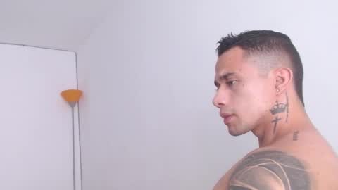 Snapshot of zac_colleng07 chatting on 02-18-25, 08:36 Zac Colleng online show from 02-18-25, 08:36