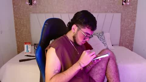 Zack  online show from 11-05-25, 06:24