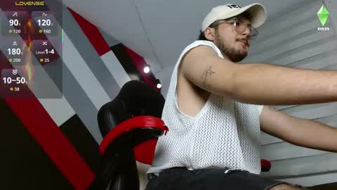 Snapshot of zac_golden chatting on 06-06-26, 11:48 Zack online show from 06-06-26, 11:48