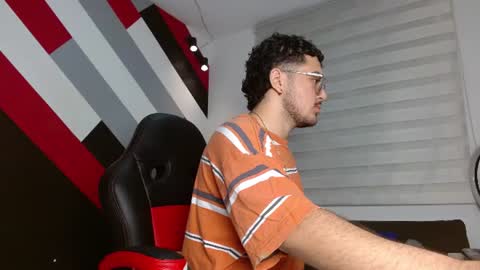 Snapshot of zac_golden chatting on 07-03-26, 11:49 Zack online show from 07-03-26, 11:49