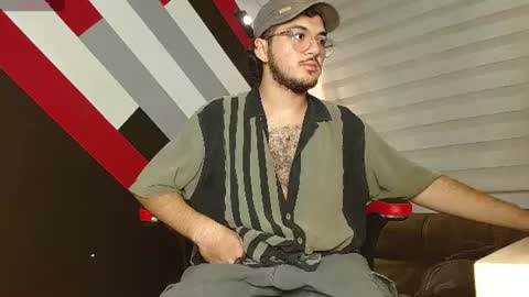 Snapshot of zac_golden chatting on 07-18-26, 11:47 Zack online show from 07-18-26, 11:47
