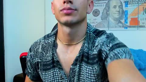 Snapshot of zachpri20 chatting on 01-07-25, 03:33 zachpri20 online show from 01-07-25, 03:33