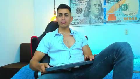 Snapshot of zachpri20 chatting on 03-10-25, 02:59 zachpri20 online show from 03-10-25, 02:59