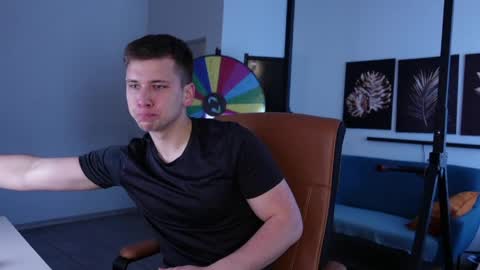 ZACK GILLIAN online show from 05-24-26, 04:23
