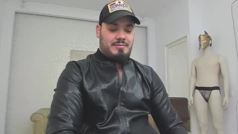 Snapshot of zackconnorsx chatting on 12-05-24, 09:50 Zack online show from 12-05-24, 09:50