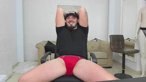 Snapshot of zackconnorsx chatting on 12-09-24, 01:18 Zack online show from 12-09-24, 01:18