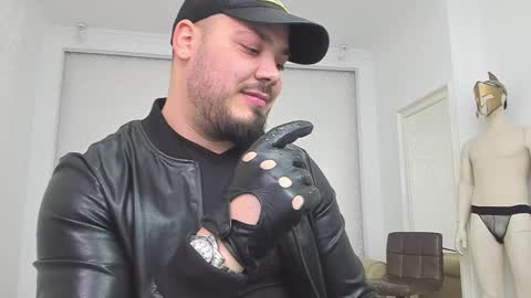 Snapshot of zackconnorsx chatting on 12-23-24, 12:03 Zack online show from 12-23-24, 12:03