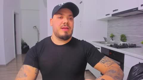 Snapshot of zackconnorsx chatting on 02-04-25, 10:45 Zack online show from 02-04-25, 10:45