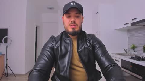 Snapshot of zackconnorsx chatting on 02-24-25, 01:35 Zack online show from 02-24-25, 01:35