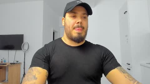 Snapshot of zackconnorsx chatting on 03-02-25, 10:16 Zack online show from 03-02-25, 10:16