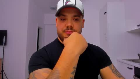 Snapshot of zackconnorsx chatting on 10-25-25, 11:10 Zack online show from 10-25-25, 11:10