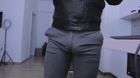 Snapshot of zackconnorsx chatting on 11-10-25, 11:15 Zack online show from 11-10-25, 11:15