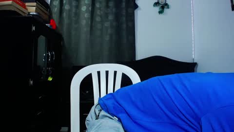 Snapshot of zackdriussyx chatting on 02-11-25, 02:35 zackdriussyx online show from 02-11-25, 02:35