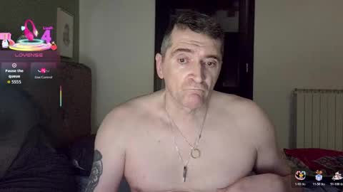 Snapshot of zackhot31 chatting on 04-30-26, 08:57 Ivan online show from 04-30-26, 08:57