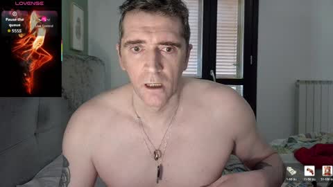 Snapshot of zackhot31 chatting on 05-22-26, 10:43 Ivan online show from 05-22-26, 10:43