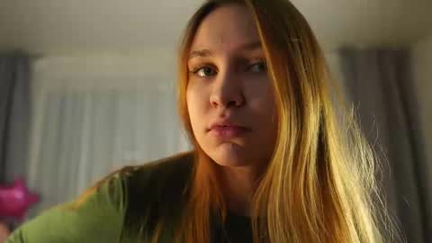 Marina online show from 11-21-25, 12:04