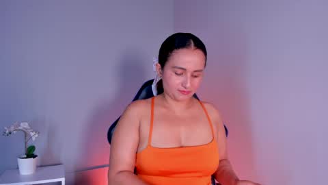 Zafiro Brown online show from 05-23-26, 09:41