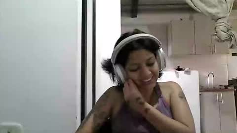 Zafiro online show from 05-11-26, 04:04