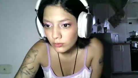 Zafiro online show from 05-21-26, 05:09
