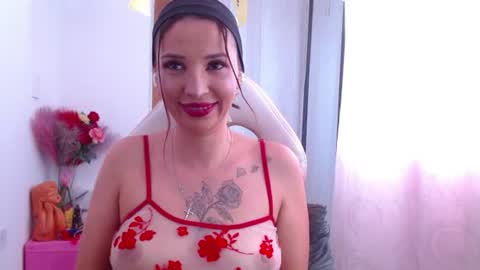 Snapshot of zafiro_sapphire chatting on 06-30-26, 07:37 cristal online show from 06-30-26, 07:37