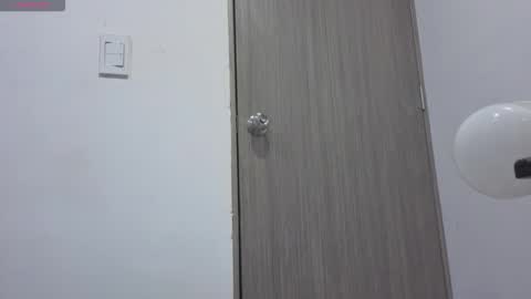 Snapshot of zafiro_scott chatting on 11-13-25, 02:43 zafiro_scott online show from 11-13-25, 02:43