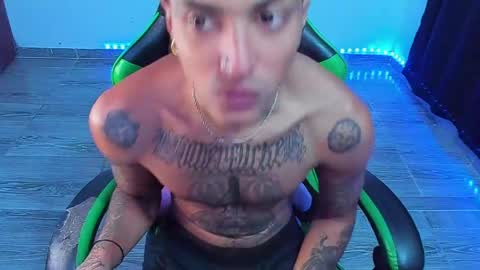 Snapshot of zafirocum chatting on 05-24-26, 11:37 BiG Zafiro online show from 05-24-26, 11:37