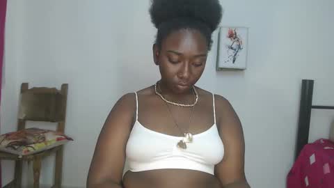 Snapshot of zahhysims chatting on 02-17-25, 12:59 zahhy online show from 02-17-25, 12:59